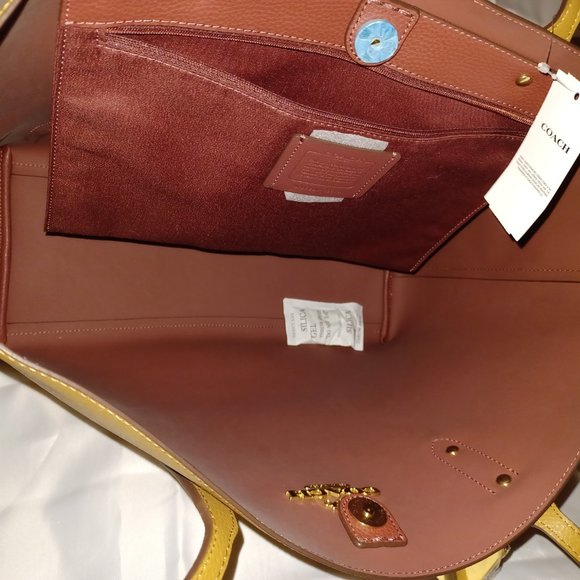 LARGE LIGHT SADDLE COACH TOTE - Picture 5 of 5